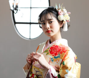 振袖の作法を知ろう!成人式での立ち振る舞いに慌てないコツは?